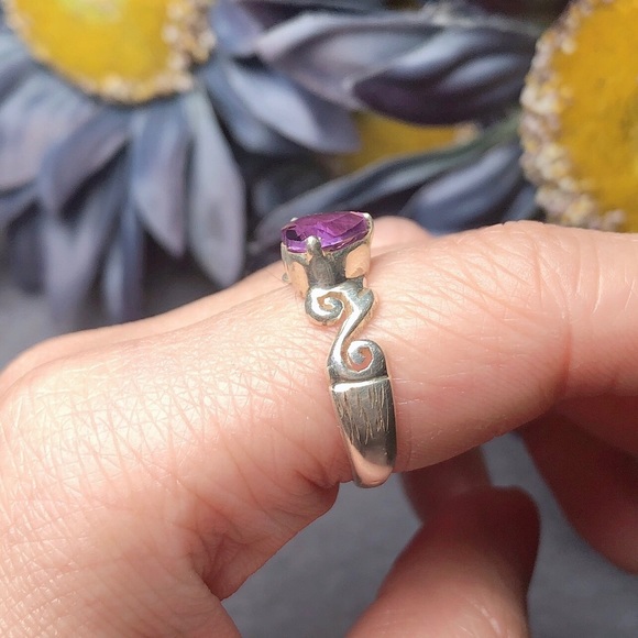 ‼️Clearance‼️Sterling silver amethyst ring - Picture 3 of 4